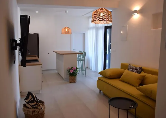 Beach Apartment Apartman Jesenice